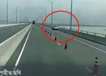 পদ্মা সেতু থেকে ঝাঁপ দিয়ে নারায়ণগঞ্জের যুবক নিখোঁজ