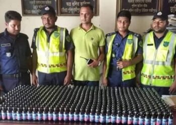 ট্রাকে ট্রাকে ফেনসিডিল ! অধরা মূল হোতা