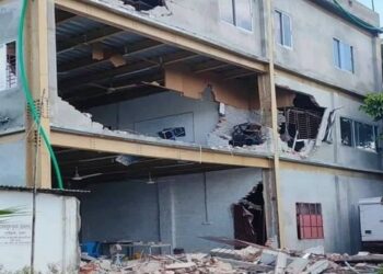 পূর্বাচলে অবৈধ দখলদারদের উচ্ছেদে চাঞ্চল্য