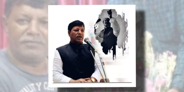 নারায়ণগঞ্জ জেলা পরিষদের নৌকার মাঝি চন্দন শীল