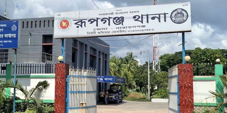 পুলিশ পরিচয়ে শিক্ষককে তুলে নিয়ে কয়েলের ছ্যাকা