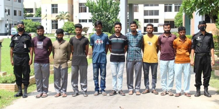 ককটেলসহ নয় ডাকাত গ্রেপ্তার