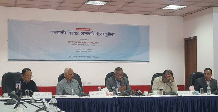 মাদক কারবারে সাংবাদিক, পুলিশ, বিত্তবানরাও জড়িত : স্বরাষ্ট্রমন্ত্রী