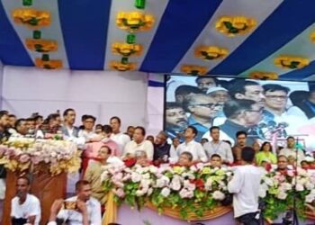 ঘূর্ণিঝড় সিত্রাং : মহানগর আওয়ামী লীগের সম্মেলন বাতিল