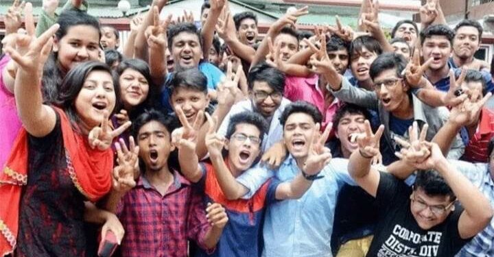 আজ এসএসসি পরীক্ষার ফলাফল