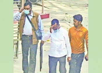 সেই নূর হোসেনের মতো গানম্যান নিয়ে চলেন খুনি বজলু