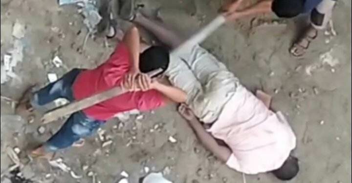 ফতুল্লায় সন্ত্রাসীদের হামলার শিকার ব্যবসায়ী, ভিডিও ভাইরাল