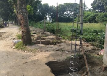 সোনারগাঁয়ে যুবলীগ নেতার ধমকে কবরস্থানের নির্মাণকাজ বন্ধ !