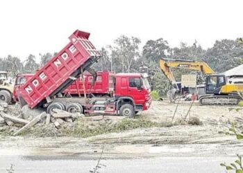 ইজারা ছাড়া সওজের জায়গায় ব্যবসা