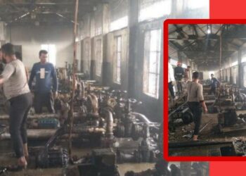 ফতুল্লার  ট্যাংকলরী চুরির পর সিদ্ধিরগঞ্জে আগুন ! নানা গুঞ্জন