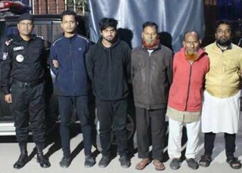 ২৭ কেজি গাঁজাসহ আটক ৫ কারবারী