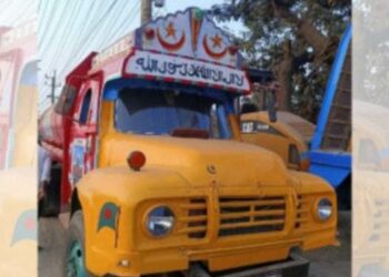 তেল চোরচক্রের আস্তানায় তেলভর্তি ট্যাংকলরী চুরি ! সর্বত্র টিপ্পনী