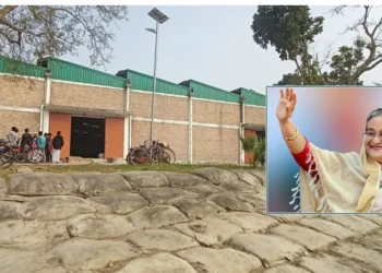 মায়ের স্মৃতিবিজড়িত জমিতে প্রধানমন্ত্রী