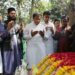 ত্বকীর হত্যার ১০ বছর : কবরে পুষ্পস্তবক অর্পণ