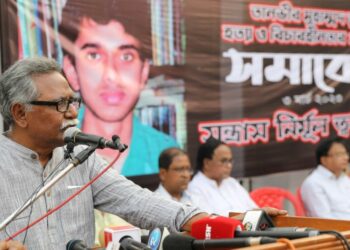 ‘সরকারের শামীম ওসমানের মতো লোক দরকার’- আনু মুহাম্মদ