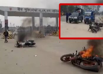 বন্দরে হোন্ডা বাহিনীর তান্ডব, বিক্ষুব্ধ জনতার অগ্নিসংযোগ