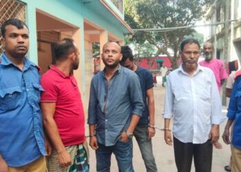 সেই চেয়ারম্যান বাবুলের ৪ সহযোগী গাঁজাসহ গ্রেপ্তার