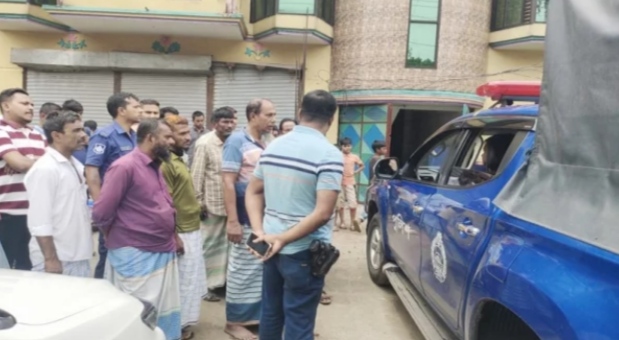 সোনারগাঁয়ে ওসির বাড়িতে ডাকাতি, মালামাল লুট