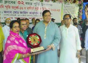 ‘মুখে নৌকা কাজে আরেকটা, এমন নেতা চাই না‘-আইভী