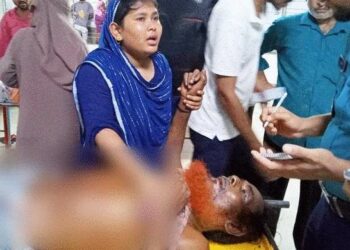 রূপগঞ্জের চনপাড়ায় দুই পক্ষের সংঘর্ষে বৃদ্ধ গুলিবিদ্ধ