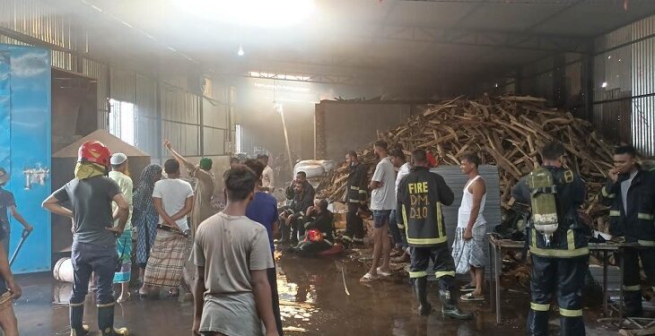 ডেঞ্জার জোন রূপগঞ্জে এবার মশার কয়েল কারখানায় আগুন