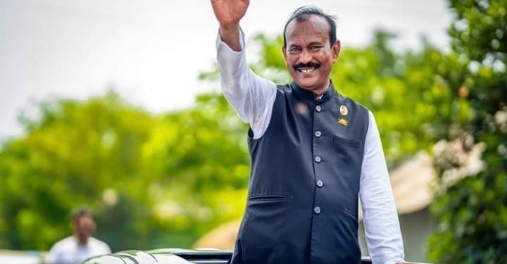 আবারো বিতর্কিত কর্মকাণ্ডে হালিম শিকদার !