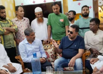 ফতুল্লায় টিটু কে দেখতে এ্যানি চৌধুরী