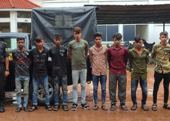 সোনারগাঁয়ে দেশীয় অস্ত্রসহ কিশোর গ্যাং এর ৮ সদস্য গ্রেপ্তার