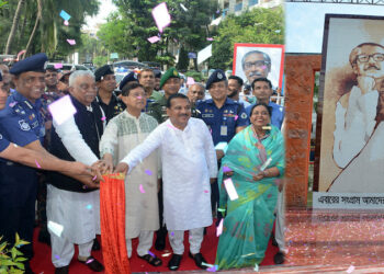 বিএনপি-জামায়াত মানুষ পোড়ায় শেখ হাসিনা বার্ন ইনস্টিটিউট করে : স্বরাষ্ট্রমন্ত্রী