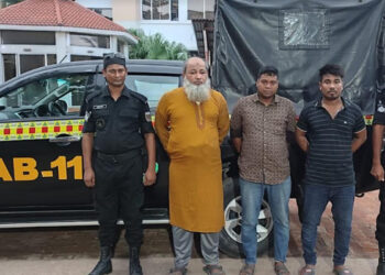 র‌্যাব-১১ এর পৃথক অভিযানে মাদকসহ গ্রেফতার ৫
