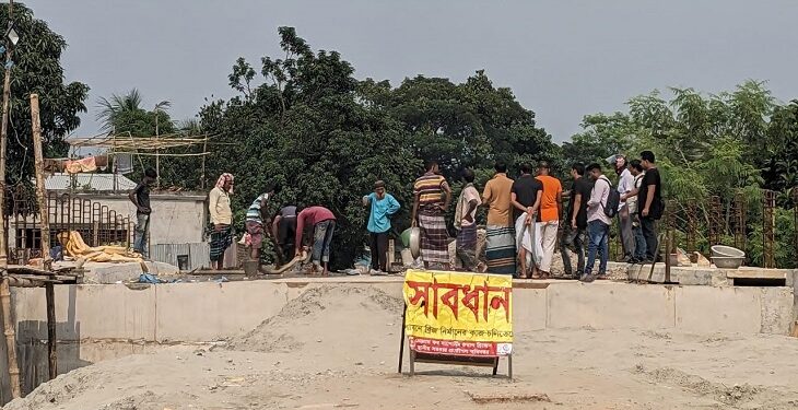 বন্দরে নিম্নমানের সামগ্রী দিয়ে ব্রিজ নির্মাণের অভিযোগ