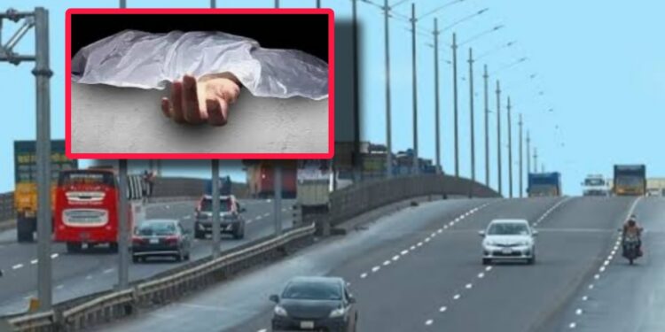 কাঁচপুর থেকে অজ্ঞাত যুবকের লাশ উদ্ধার