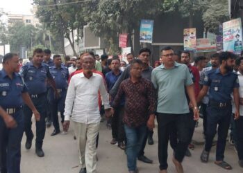 ফাইভ স্টার হোটেল থেকে গ্রেফতারকৃতরা রিমান্ডে