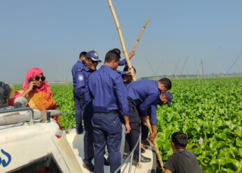 মেঘনা নদী থেকে অবৈধ মাছের ঘের উচ্ছেদ