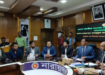 নারায়ণগঞ্জের পাঁচটি আসনে নির্বাচন করতে বৈধ যারা