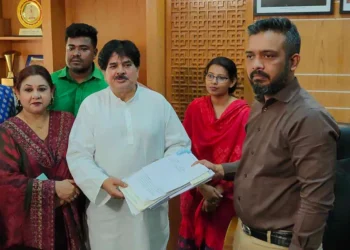 পাটমন্ত্রী গাজীর পর এমপি খোকাকে ইসির শোকজ