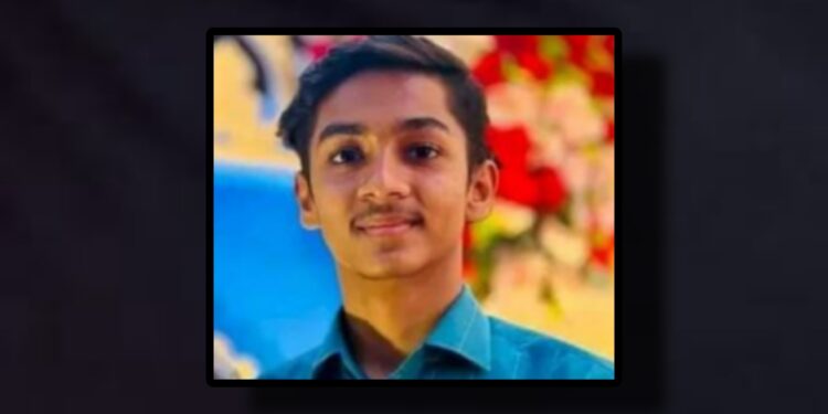 সড়কে ঝড়লো এসএসসি পরীক্ষার্থীর প্রাণ