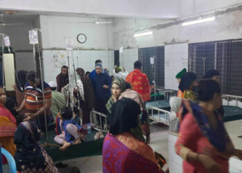 Hundreds of RMG workers, officials fall sick after eating at factory’s picnic in Narayanganj