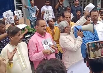 আড়াইহাজারে শাহাজালালের পক্ষে চেয়ারম্যানসহ কেন্দ্রীয় নেতারা