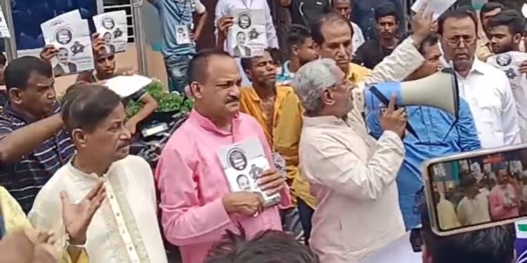 আড়াইহাজারে শাহাজালালের পক্ষে চেয়ারম্যানসহ কেন্দ্রীয় নেতারা