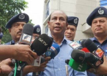 ‘গণমাধ্যমকে অর্ডার করি নাই, অনুরোধ করেছি’- এসবি প্রধান