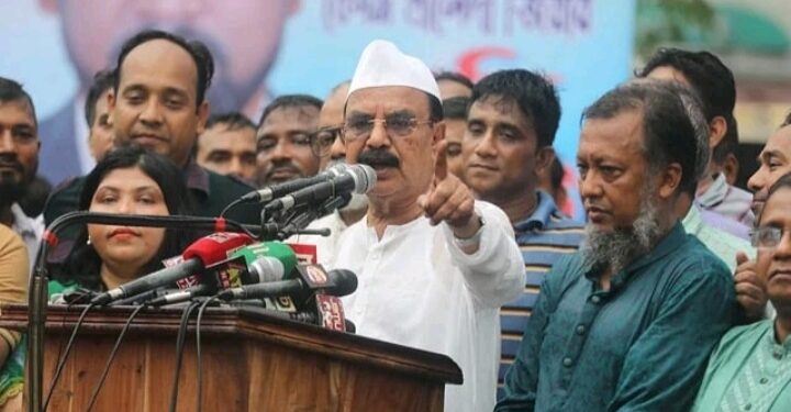 ‘এখনো আমরা দিল্লির গোলামী করি’- গয়েশ্বর রায়