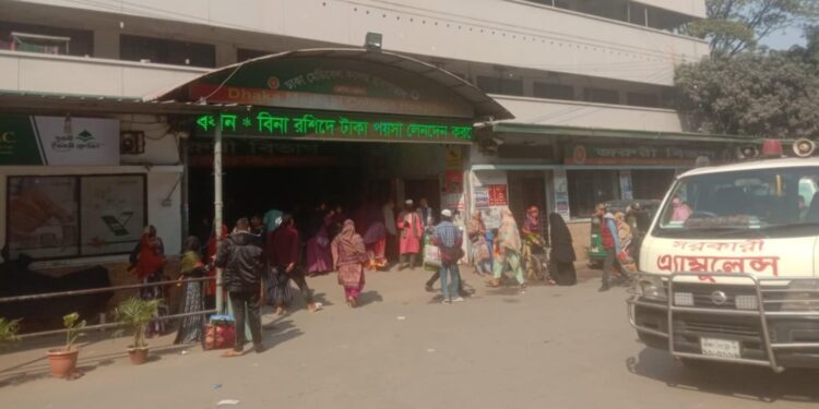 চাষাড়ায় গাড়ির চাপায় বৃদ্ধার মৃত্যু, মধ্যরাতে থানায় বৈঠক !