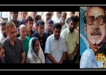ভিন্ন প্রেক্ষাপটে বঙ্গবন্ধুর প্রতিকৃতিতে মেয়র আইভীর শ্রদ্ধা