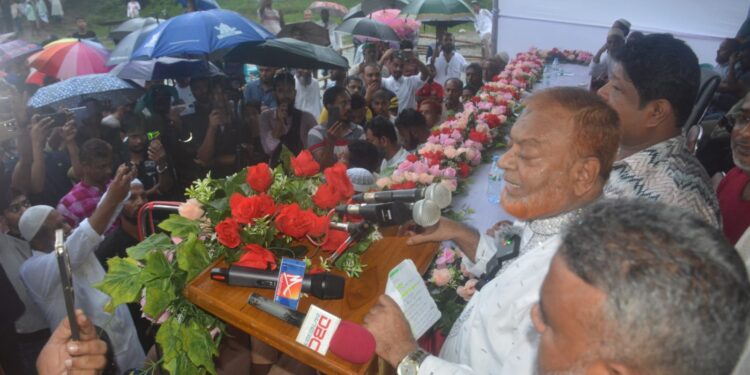 ‘সিংহ ই ভয় পাই নাাই, এখন বিড়াল ভেংছি দেয়‘-গিয়াস উদ্দিন