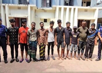 গাজী টায়ার : আবারও আগুন-লুট, হাতেনাতে আটক ১০