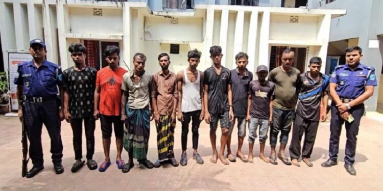 গাজী টায়ার : আবারও আগুন-লুট, হাতেনাতে আটক ১০