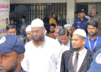 ধ র্ষ ণ মামলায় মামুনুল হক খালাস