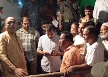 ফতুল্লায় কিশোর গ্যাংয়ের সংঘর্ষ, ছুরিকাঘাতে আহত ১