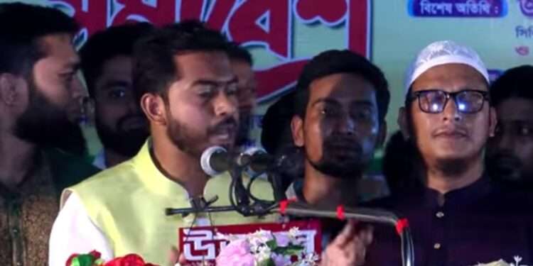 ‘খেলা হবে’ বলে ঘোষণা দিয়ে পালিয়ে গেলো খেলোয়াড় : নুর